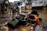 Saat ini studi kelayakan untuk pembangunan pengolahan air kali Ciliwung menggunakan teknologi ultrafiltrasi telah selesai. Demikian juga analisis mengenai amdal telah selesai.