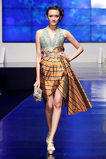 Ferry Sunarto The Fascinating Romance. BNI Presents Ethnic Eclectism. Indonesia Fashion Week 2012 at Jakarta Convention Center. [Foto: Mohammad Abduh/Wolipop]