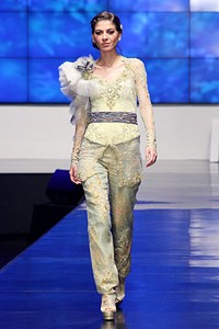 Ferry Sunarto The Fascinating Romance. BNI Presents Ethnic Eclectism. Indonesia Fashion Week 2012 at Jakarta Convention Center. [Foto: Mohammad Abduh/Wolipop]