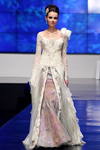 Ferry Sunarto The Fascinating Romance. BNI Presents Ethnic Eclectism. Indonesia Fashion Week 2012 at Jakarta Convention Center. [Foto: Mohammad Abduh/Wolipop]