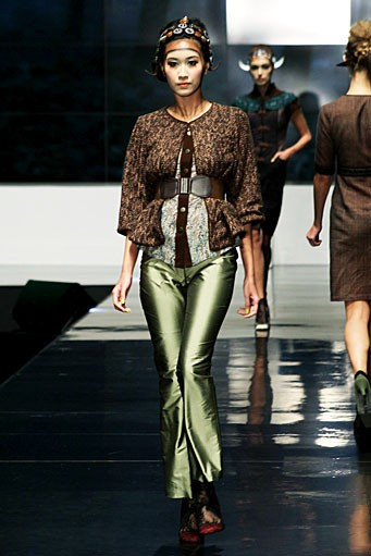 Musa Widyatmodjo The (ine) Kelimutu. BNI Presents Ethnic Eclectism. Indonesia Fashion Week 2012 at Jakarta Convention Center. Jakarta. [Foto: Mohammad Abduh/Wolipop]