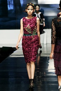 Musa Widyatmodjo The (ine) Kelimutu. BNI Presents Ethnic Eclectism. Indonesia Fashion Week 2012 at Jakarta Convention Center. Jakarta. [Foto: Mohammad Abduh/Wolipop]