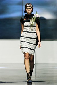 Musa Widyatmodjo The (ine) Kelimutu. BNI Presents Ethnic Eclectism. Indonesia Fashion Week 2012 at Jakarta Convention Center. Jakarta. [Foto: Mohammad Abduh/Wolipop]