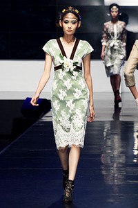 Musa Widyatmodjo The (ine) Kelimutu. BNI Presents Ethnic Eclectism. Indonesia Fashion Week 2012 at Jakarta Convention Center. Jakarta. [Foto: Mohammad Abduh/Wolipop]