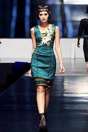 Musa Widyatmodjo The (ine) Kelimutu. BNI Presents Ethnic Eclectism. Indonesia Fashion Week 2012 at Jakarta Convention Center. Jakarta. [Foto: Mohammad Abduh/Wolipop]