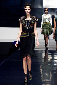 Musa Widyatmodjo The (ine) Kelimutu. BNI Presents Ethnic Eclectism. Indonesia Fashion Week 2012 at Jakarta Convention Center. Jakarta. [Foto: Mohammad Abduh/Wolipop]