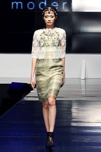 Musa Widyatmodjo The (ine) Kelimutu BNI Presents Ethnic Eclectism, Jakarta Convention Center (JCC). Indonesia Fashion Week 2012 (Photo by Mohammad Abduh/Wolipop)