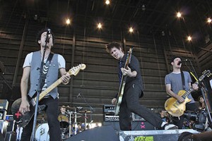 Sum 41 Konser di Jakarta, 10 April 2012