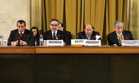 Dalam Konferensi Perlucutan Senjata (KPS) di Jenewa, Swiss, Menlu RI Marty Natalegawa menggelorakan kembali semangat negara-negara anggota KPS yang dalam beberapa tahun terakhir mengalami kebuntuan dalam pembahasan isu perlucutan senjata nuklir. (Kemenlu).