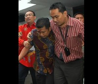 Pelaku kini diamankan pihak kepolisian untuk dimintai keterangan.