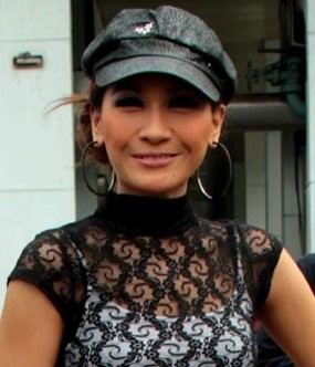 Tata Masih Personel Mahadewi Sampai Maret