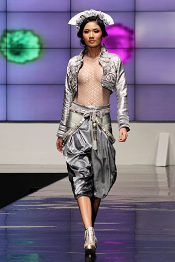 Defrico Audy Wong Kito Chino. Indonesia Fashion Week 2012 Psychedelic Slang at Jakarta Convention Center. Senayan. Jakarta. [Foto: Mohammad Abduh/Wolipop]