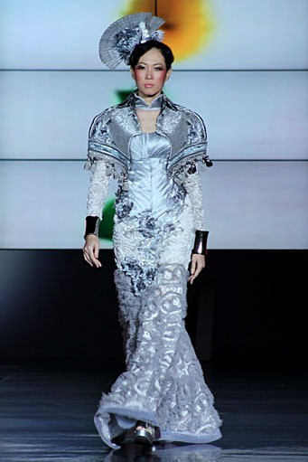 Defrico Audy Wong Kito Chino. Indonesia Fashion Week 2012 Psychedelic Slang at Jakarta Convention Center. Senayan. Jakarta. [Foto: Mohammad Abduh/Wolipop]