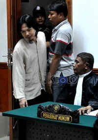 Sebelumnya, Pepi Fernando dituntut hukuman seumur hidup oleh jaksa.