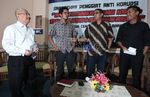 Koruptor Harus Dihukum Berat !