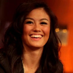Agnes Monica Dekat dengan Siwon SuJu?