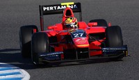 Rio Haryanto menjajal Sirkuit Jerez, Spanyol. Tes di Spanyol meliputi semua aspek, termasuk aspek teknis sebelum pembalap tampil pada sirkuit seri pertama di Sepang. (Endah Dwi Ekowati).