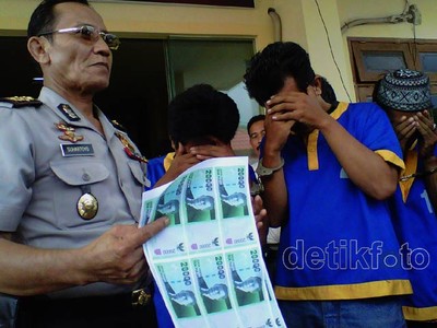 Polisi Bongkar Lokasi Pembuatan Uang Palsu