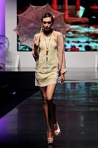 Ghea Panggabean Orientalism Indonesia Fashion Week 2012 at Jakarta Convention center. Senayan. Jakarta. [Foto: Mohammad Abduh/Wolipop]