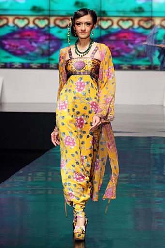 Ghea Panggabean Orientalism Indonesia Fashion Week 2012 at Jakarta Convention center. Senayan. Jakarta. [Foto: Mohammad Abduh/Wolipop]