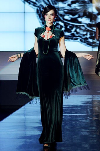 Ghea Panggabean Orientalism Indonesia Fashion Week 2012 at Jakarta Convention center. Senayan. Jakarta. [Foto: Mohammad Abduh/Wolipop]