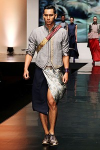 Deden Siswanto Debutante Delight. Indonesia Fashion Week 2012 at Jakarta Convention Center. Senayn. Jakarta.  [Foto: Mohammad Abduh/Wolipop]