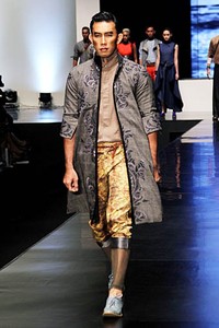 Deden Siswanto Debutante Delight. Indonesia Fashion Week 2012 at Jakarta Convention Center. Senayn. Jakarta.  [Foto: Mohammad Abduh/Wolipop]