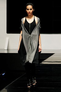 Eny Ming Re-Construction. Psychedelic Slang. Indonesia Fashion Week 2012 at Jakarta Convention Center. Jakarta. [Foto: Mohammad Abduh/Wolipop]