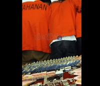 Para pelaku perampokan 4 toko emas di Pasar Ciputat, Tangerang Selatan direncanakan tiga hari sebelum hari H. Sang perencana perampokan masih buron.