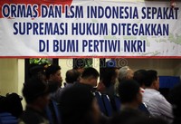 Aliansi Ormas dan LSM juga melakukan ikrar bersama menyikapi masalah terkini, arogansi penegak hukum, khusunya penegak hukum di lapangan.