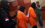 Sembunyikan Sabu di Sandal, 2 PNS Dibekuk