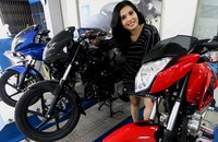 Program ini untuk mengenalkan lebih dekat keunggulan teknologi dan performa seluruh line up produk bajaj mulai dari pulsar 135 LS, Pulsar 180 DTS-i, Pulsar 220F DTS-i hingga pulsar 220F DTS-i New Decal. (BAI)