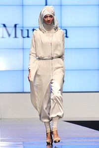 Irna La Perle by Irna Mutiara Shining Genre. Indonesia Fashion Week 2012. Jakarta Convention Center. Senayan. Jakarta. [Foto: Mohammad Abduh/Wolipop]