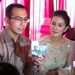 Mahar Nikah Astrid Tiar Rp 150 Juta