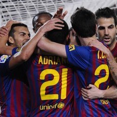 10 Pemain Barca Atasi Gijon