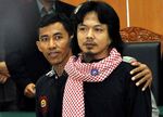 Dipenjara 18 Tahun, Otak Bom Buku Tersenyum