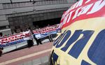 Berkonvoi Mobil, Pengusaha Tolak MRT Layang