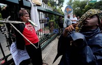 Tidak ada pengamanan berarti dari kepolisian.