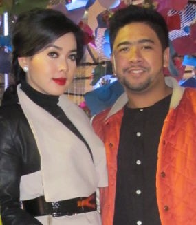 Ini Dia Pria Penyemangat Syahrini