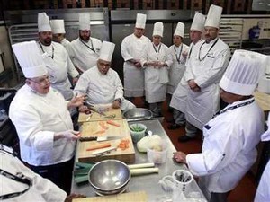 Prajurit Veteran Perang Pun Belajar Menjadi Koki