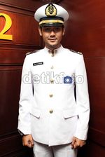 Dwi Sasono Jadi Pelaut Tampan