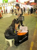 Mengintip Mewahnya Liburan Syahrini di Macau