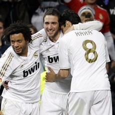 Pujian untuk Higuain & Kaka