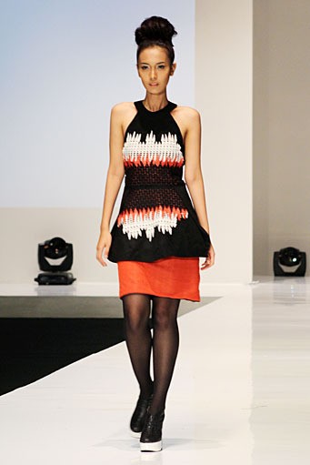 Barli Asmara Empowering Women. Indonesia Fashion Week 2012 at Jakarta Convention Center. Jakarta. [Foto: Mohammad Abduh/Wolipop]