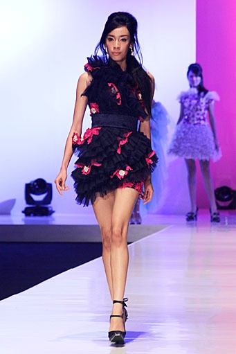 Jeanny Ang Enchanting Dreams. PAC Martha Tilaar. Indonesia Fashion Week 2012 at Jakarta Convention Center. Senayan. Jakarta. [Foto: Mohammad Abduh/Wolipop]