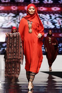 Ida Royani From West To The East. Shining Genre. Indonesia Fashion Week 2012 at Jakarta Convention Center. Jakarta. [Foto: Mohammad Abduh/Wolipop]