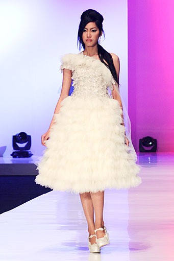 Jeanny Ang Enchanting Dreams. PAC Martha Tilaar. Indonesia Fashion Week 2012 at Jakarta Convention Center. Senayan. Jakarta. [Foto: Mohammad Abduh/Wolipop]