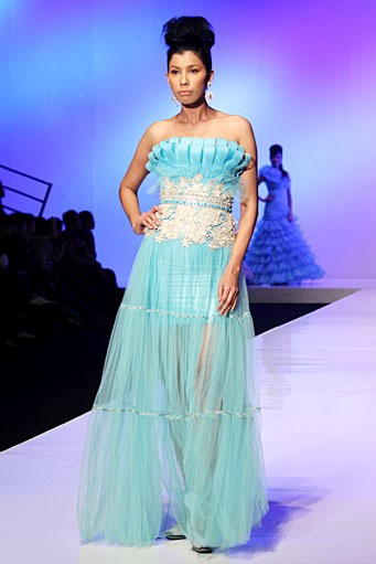 Jeanny Ang Enchanting Dreams. PAC Martha Tilaar. Indonesia Fashion Week 2012 at Jakarta Convention Center. Senayan. Jakarta. [Foto: Mohammad Abduh/Wolipop]