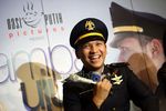 Gading Marten Alih Profesi Jadi Pilot
