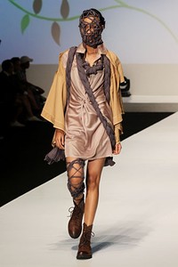 Imelda Kartini Bretzel. Possibilities-DULUX. Indonesia Fashion Week 2012 at Jakarta Convention Center. Jakarta. [Foto: Mohammad Abduh/Wolipop]